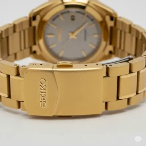 "Close-up of the durable gold Seiko watch men bracelet and secure clasp, ensuring comfort and reliability."